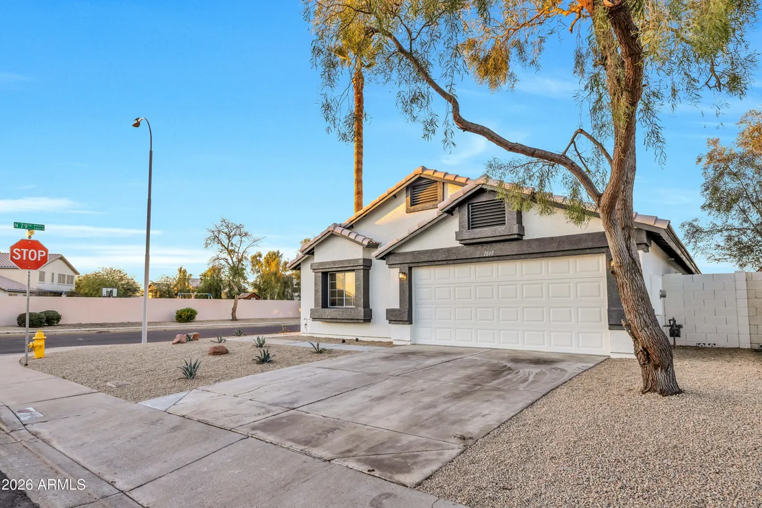 Photo of 7846 W SOLANO Drive