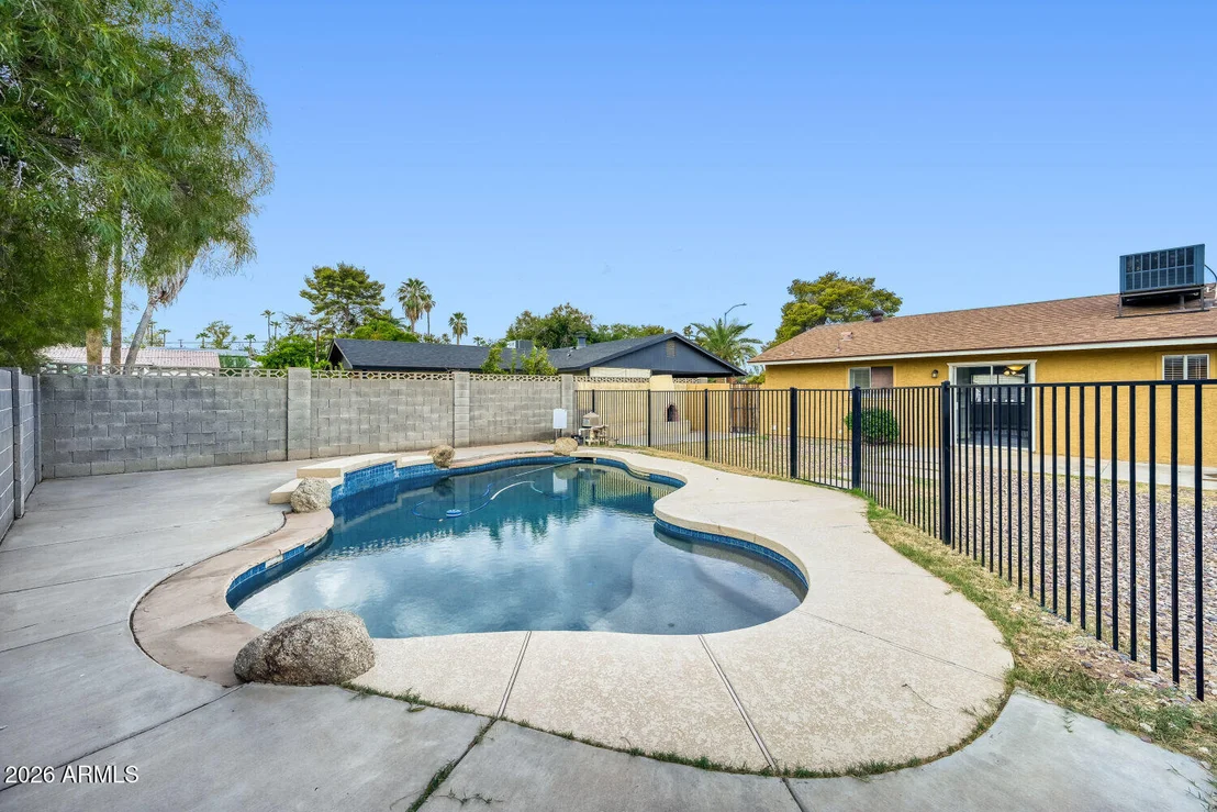 Photo of 1339 N HILLCREST Circle