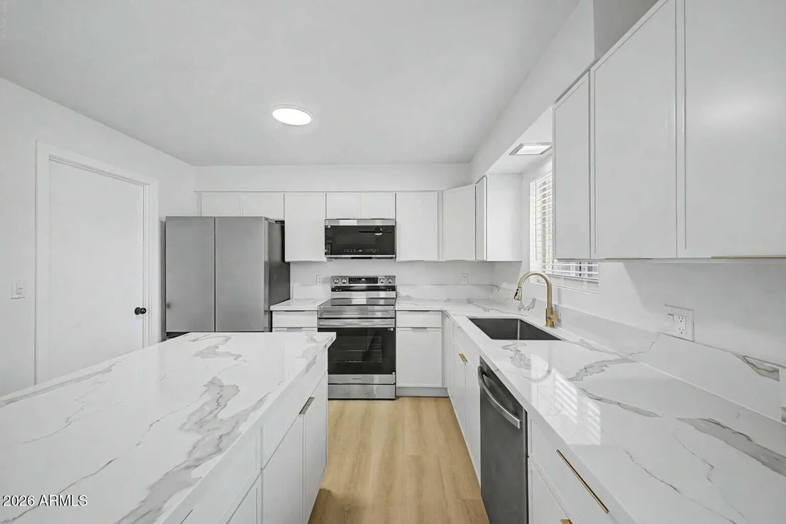 Photo of 1621 N 53RD Drive