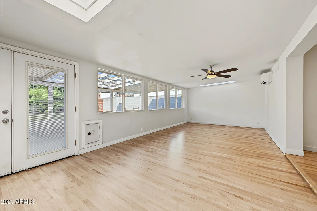 Photo of 4234 E EARLL Drive