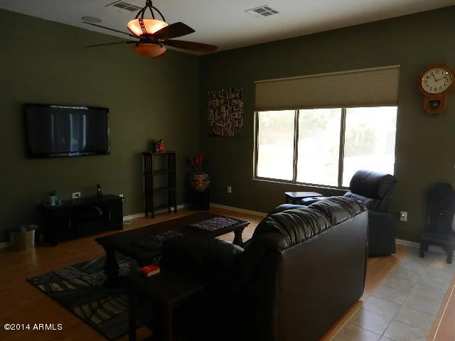 Photo of 1007 E IRMA Lane