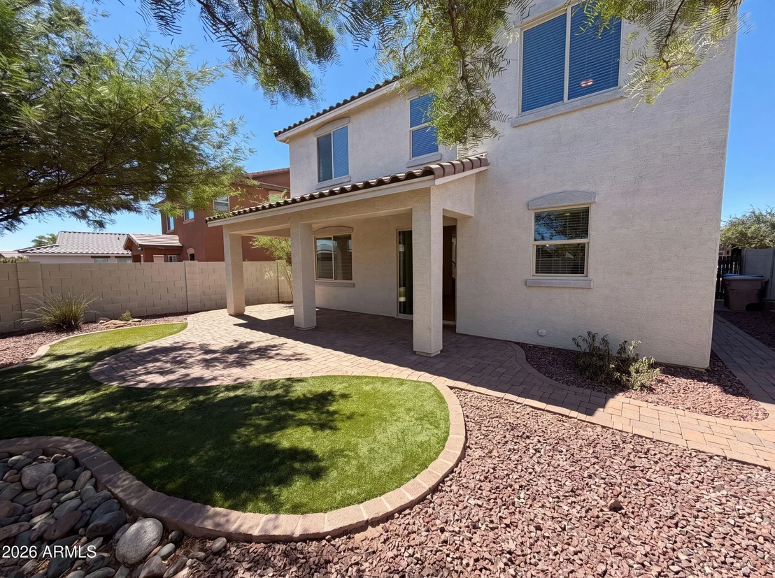Photo of 21276 W BERKELEY Road