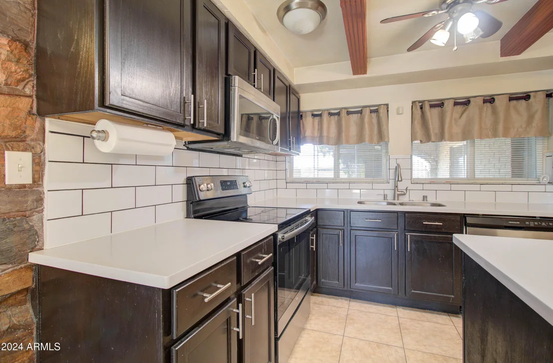 Photo of 295 E HUNTER Drive