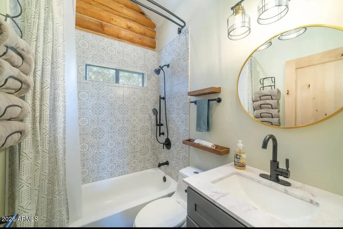 Photo of 6653 W RIDGE Road