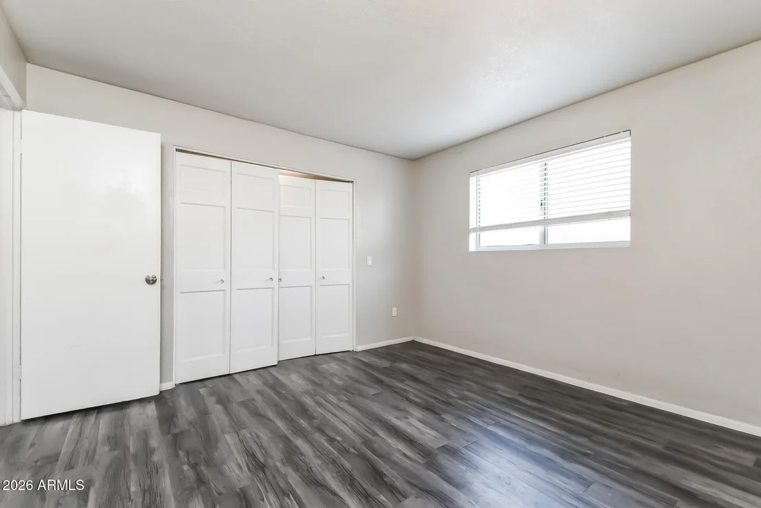 Photo of 1460 W 6TH Avenue