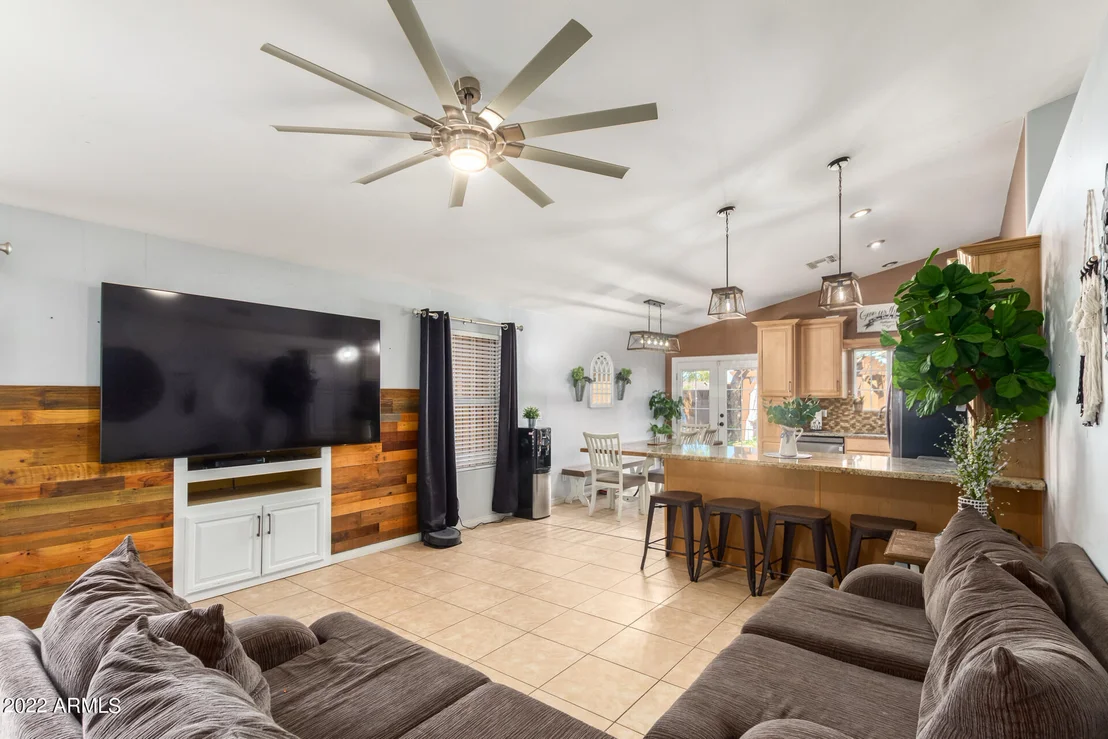 Photo of 8714 W GRANADA Road