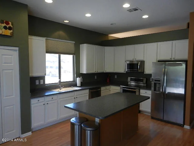 Photo of 1007 E IRMA Lane