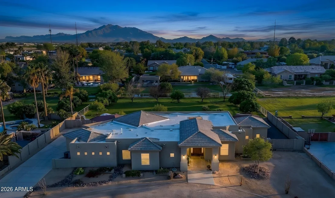 Photo of 2687 E ARROWHEAD Trail