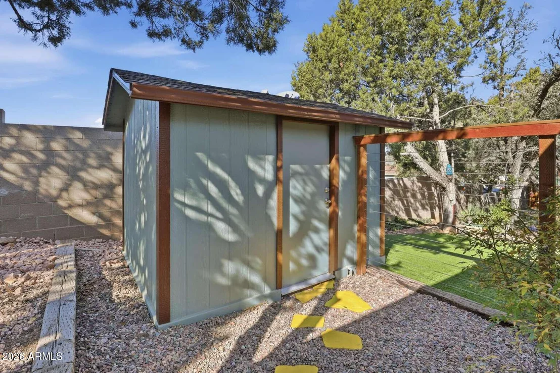 Photo of 110 E PINE Street