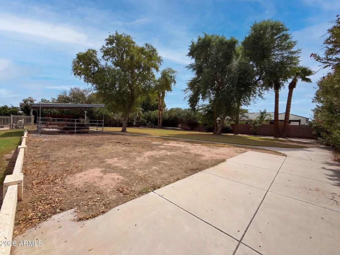 Photo of 2599 E ARROWHEAD Trail