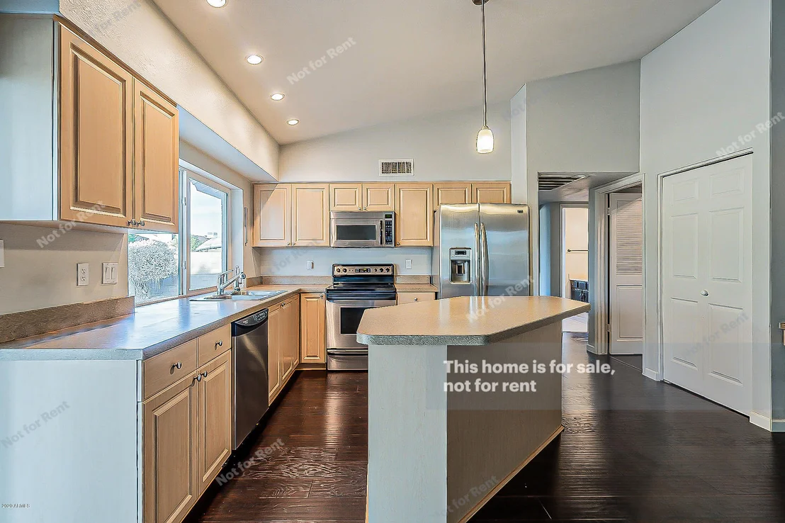 Photo of 906 W KEATING Avenue