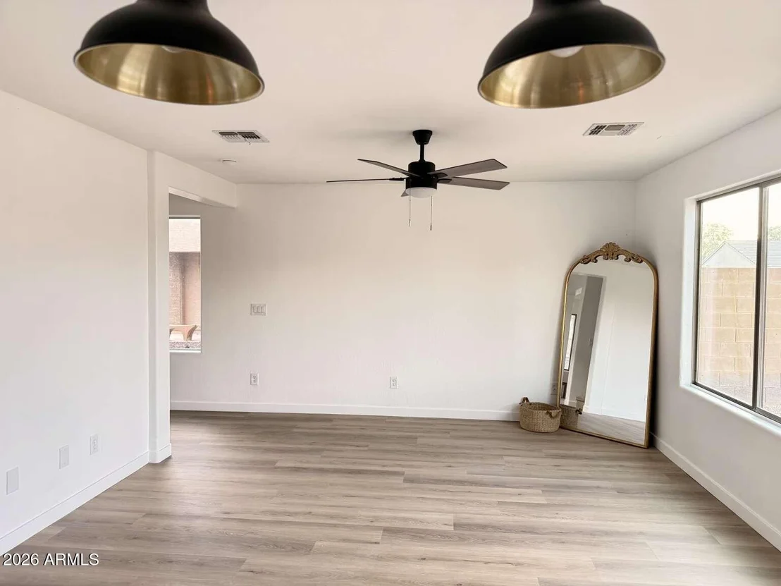 Photo of 4614 W JUNIPER Avenue