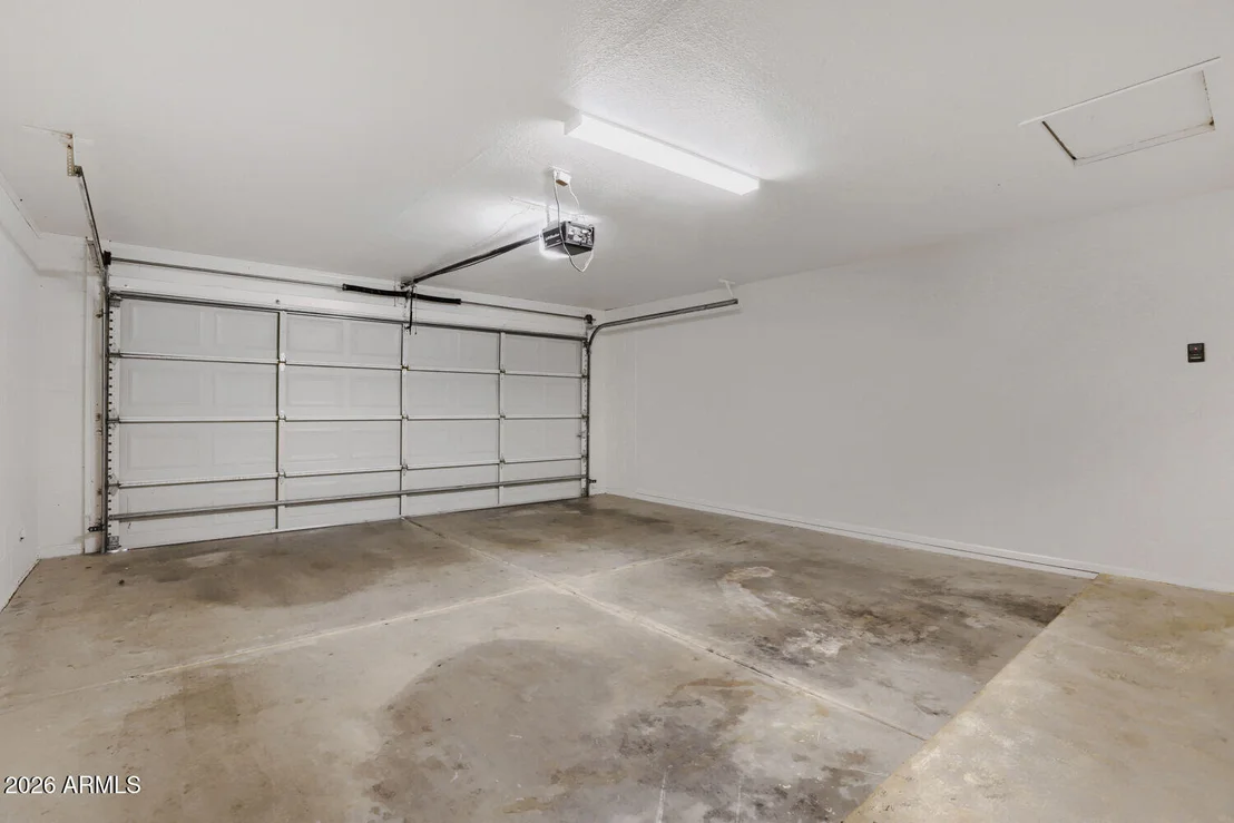 Photo of 415 W GRANDVIEW Road