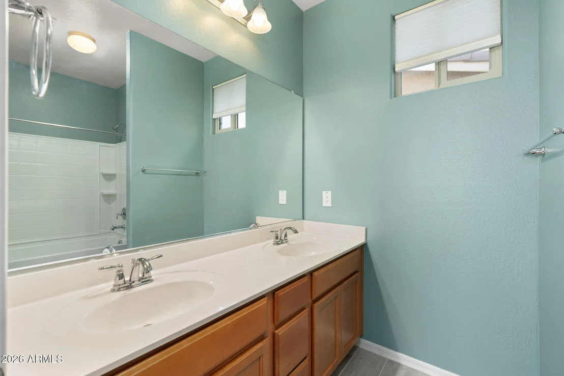 Photo of 3801 E ROBERT Street