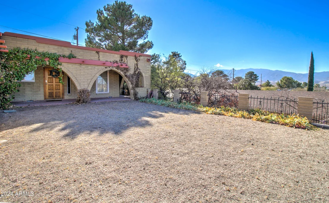 Photo of 295 E HUNTER Drive