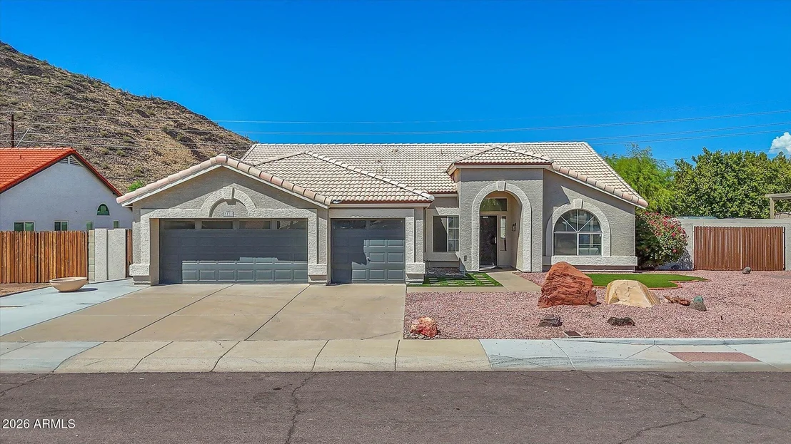 Photo of 5538 W FALLEN LEAF Lane