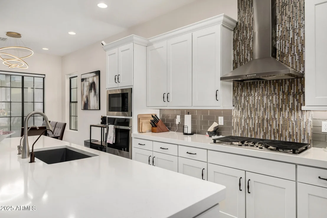 Photo of 737 E NIGHTHAWK Way