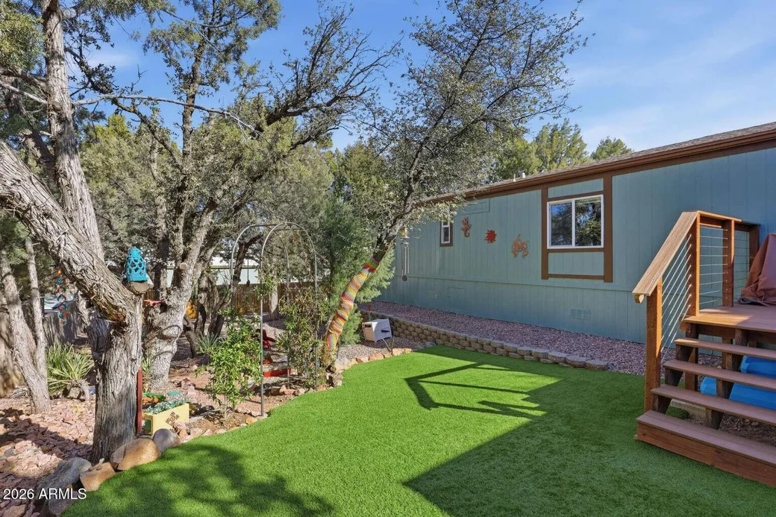 Photo of 110 E PINE Street