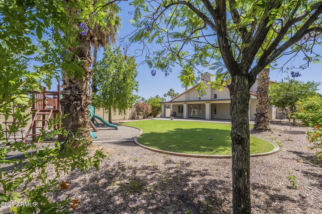 Photo of 15828 N 10TH Place