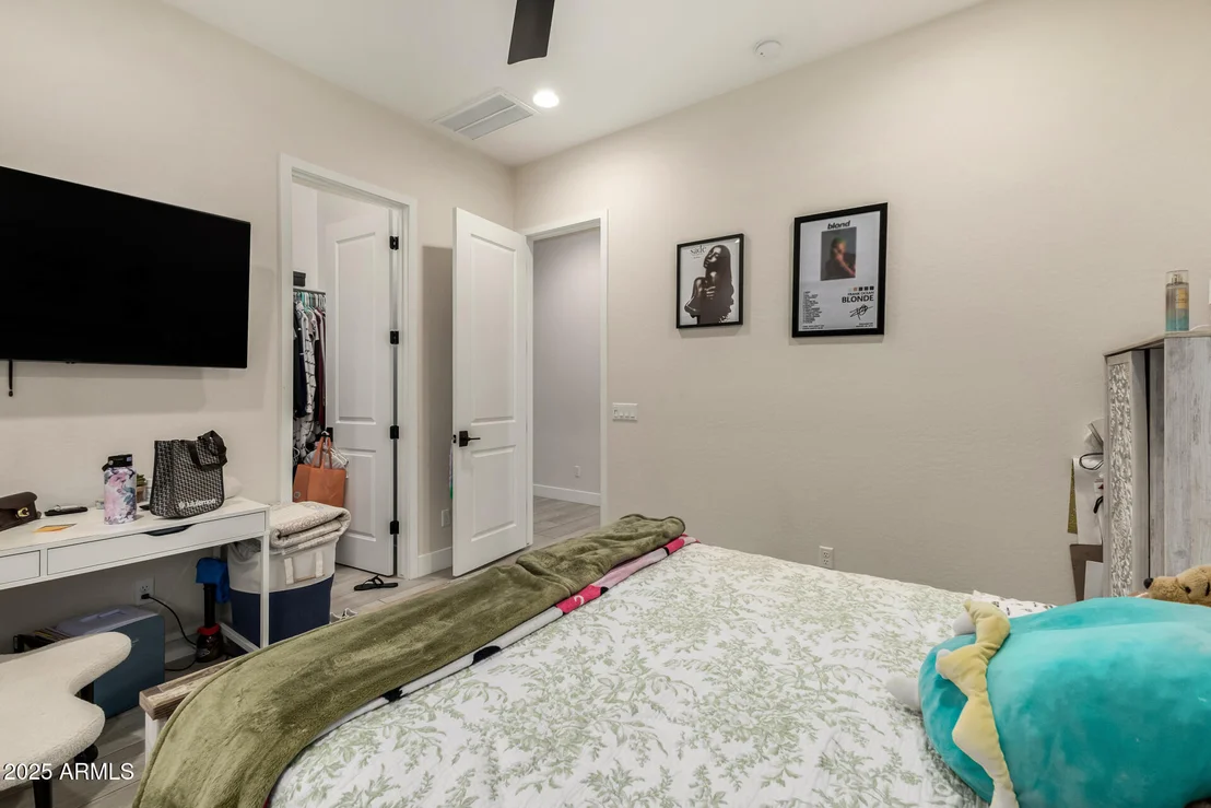 Photo of 737 E NIGHTHAWK Way