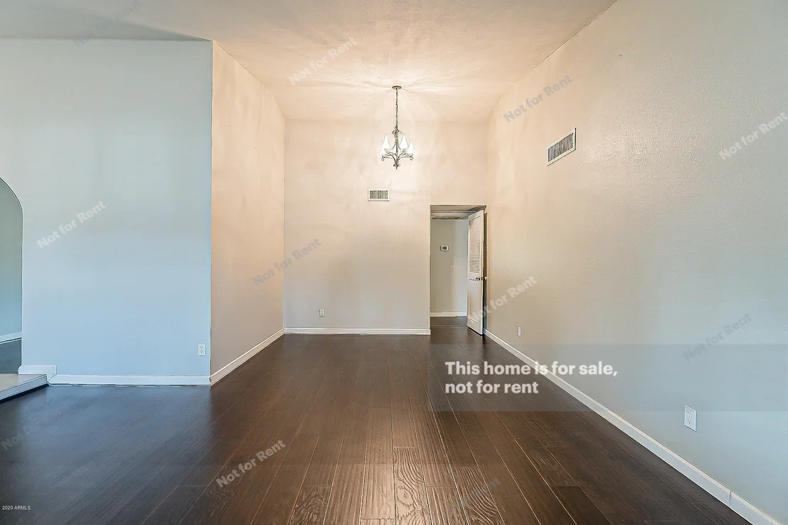 Photo of 906 W KEATING Avenue