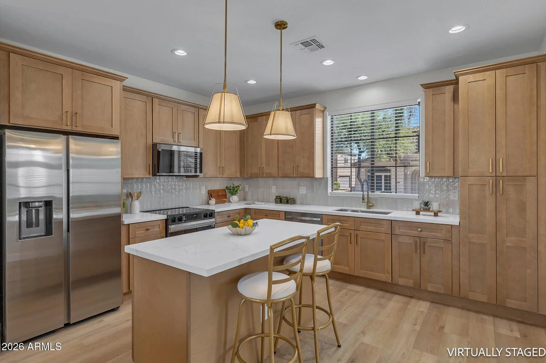 Photo of 2414 W JAKE Haven
