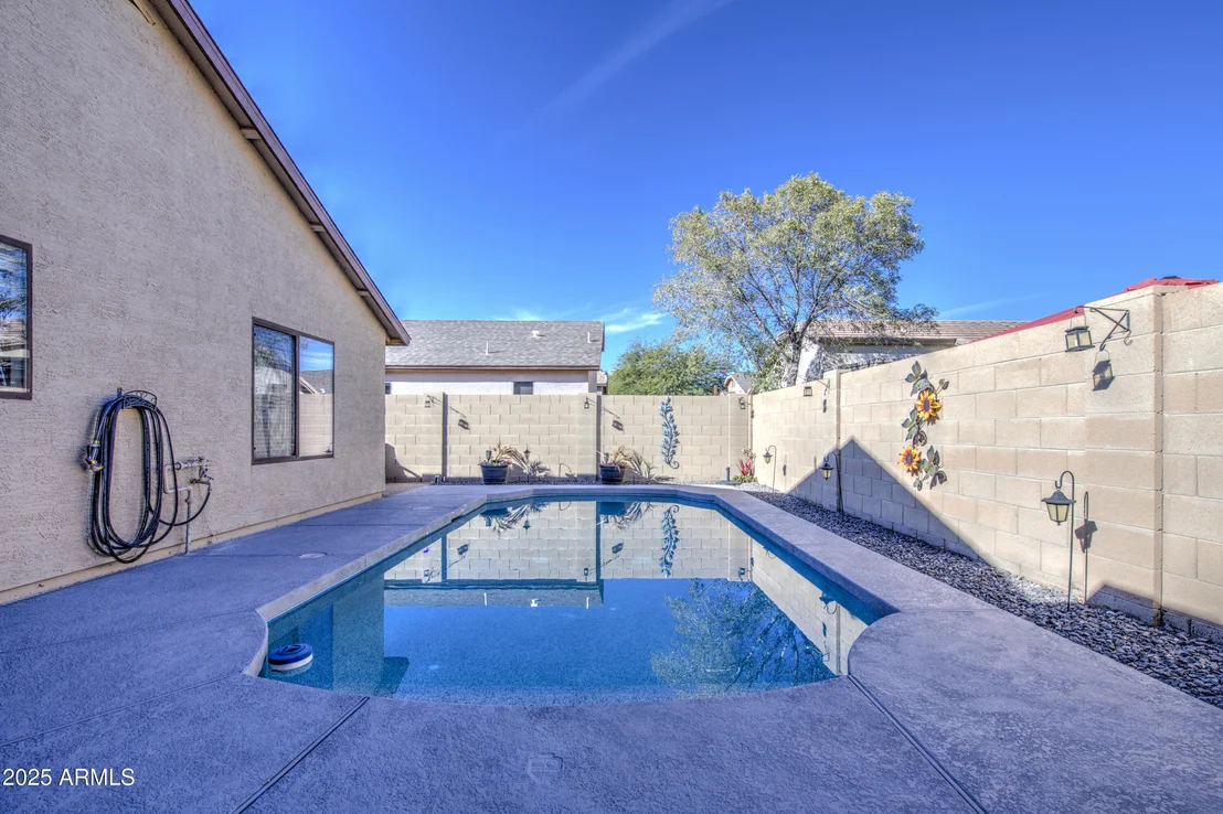 Photo of 6872 E PINE Way