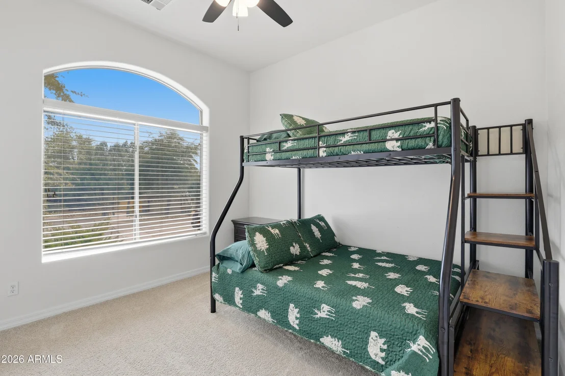 Photo of 906 W WILDERNESS Trail