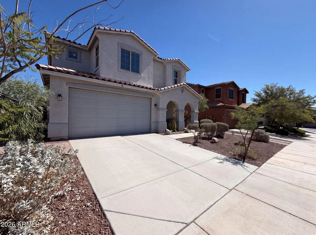 Photo of 21276 W BERKELEY Road