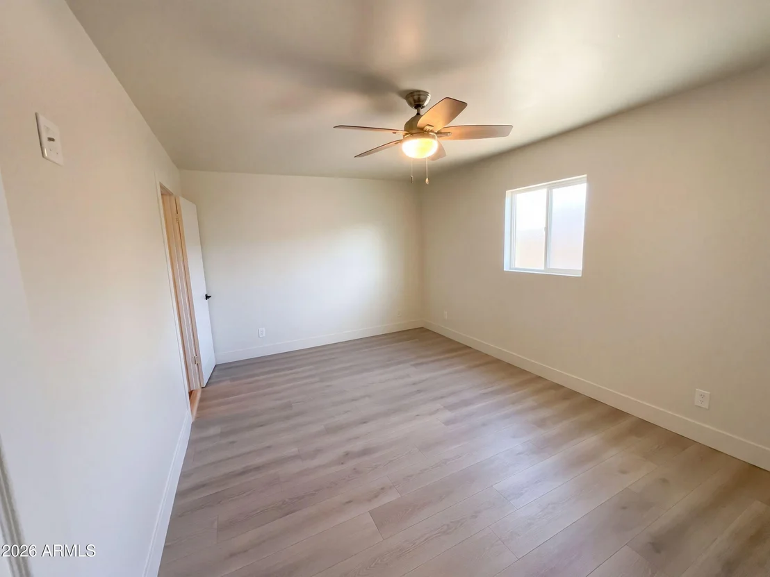 Photo of 4253 E VINEYARD Road