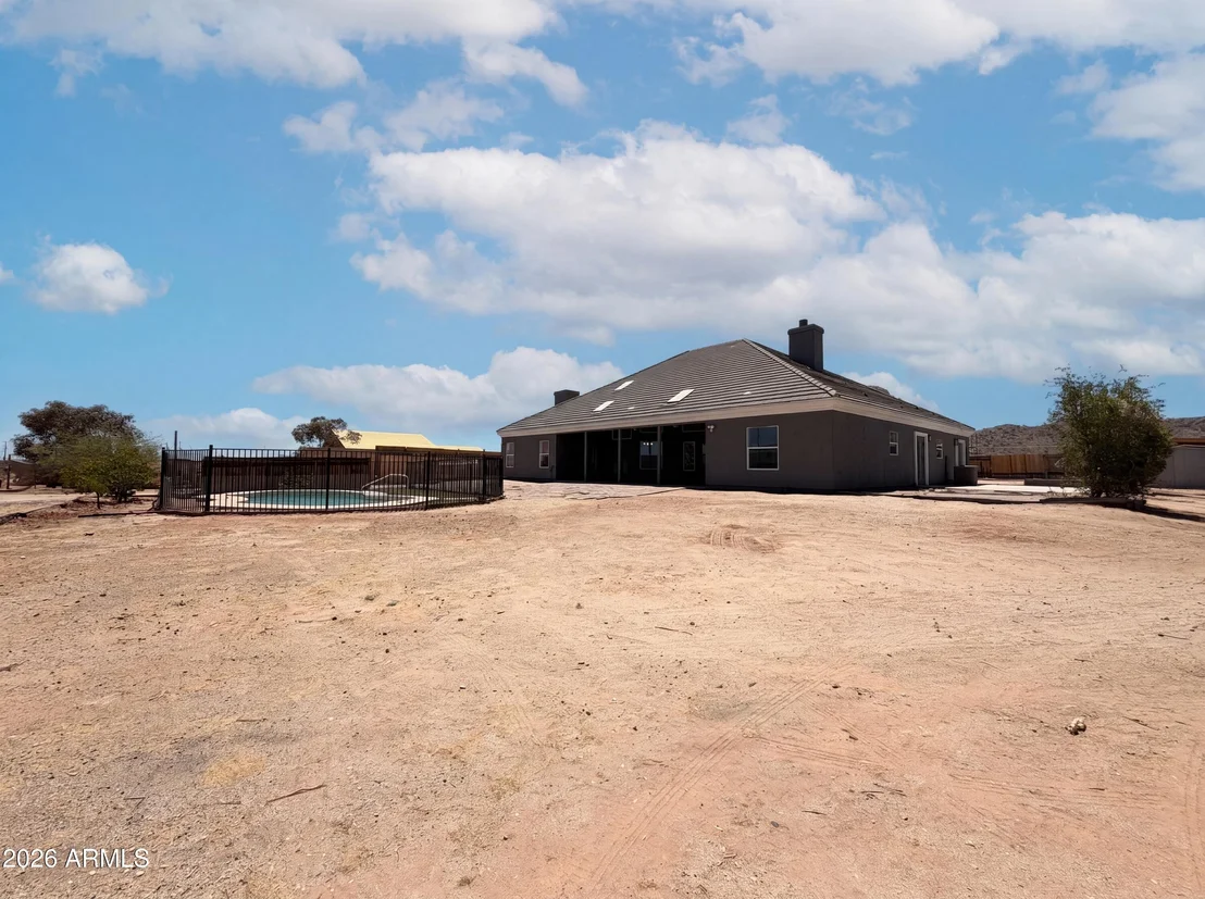 Photo of 54574 W COYOTE DEN --