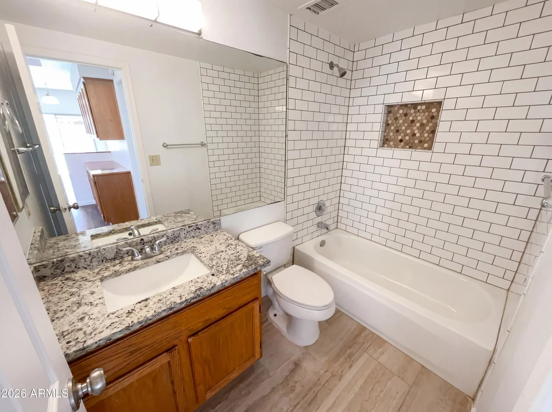 Photo of 1143 E HARBOR VIEW Drive