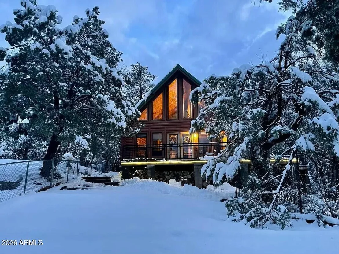 Photo of 6653 W RIDGE Road