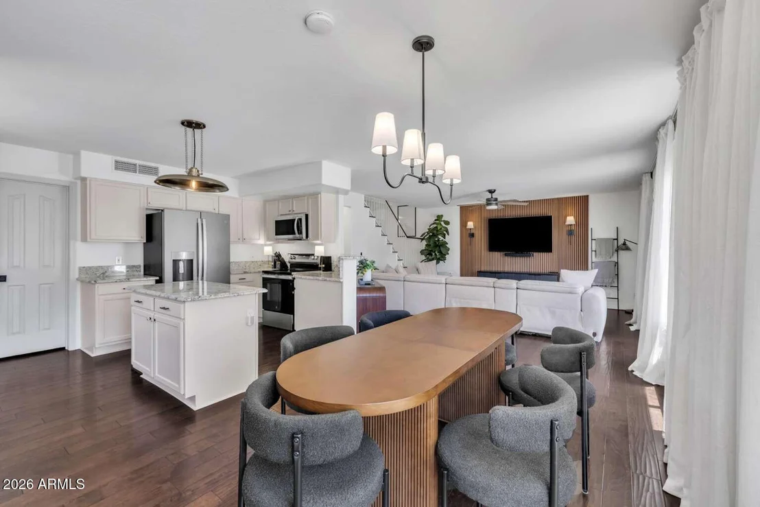 Photo of 1371 E JASPER Drive