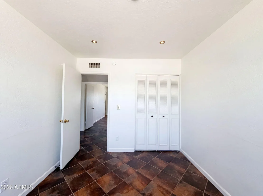 Photo of 2702 W CARTER Drive