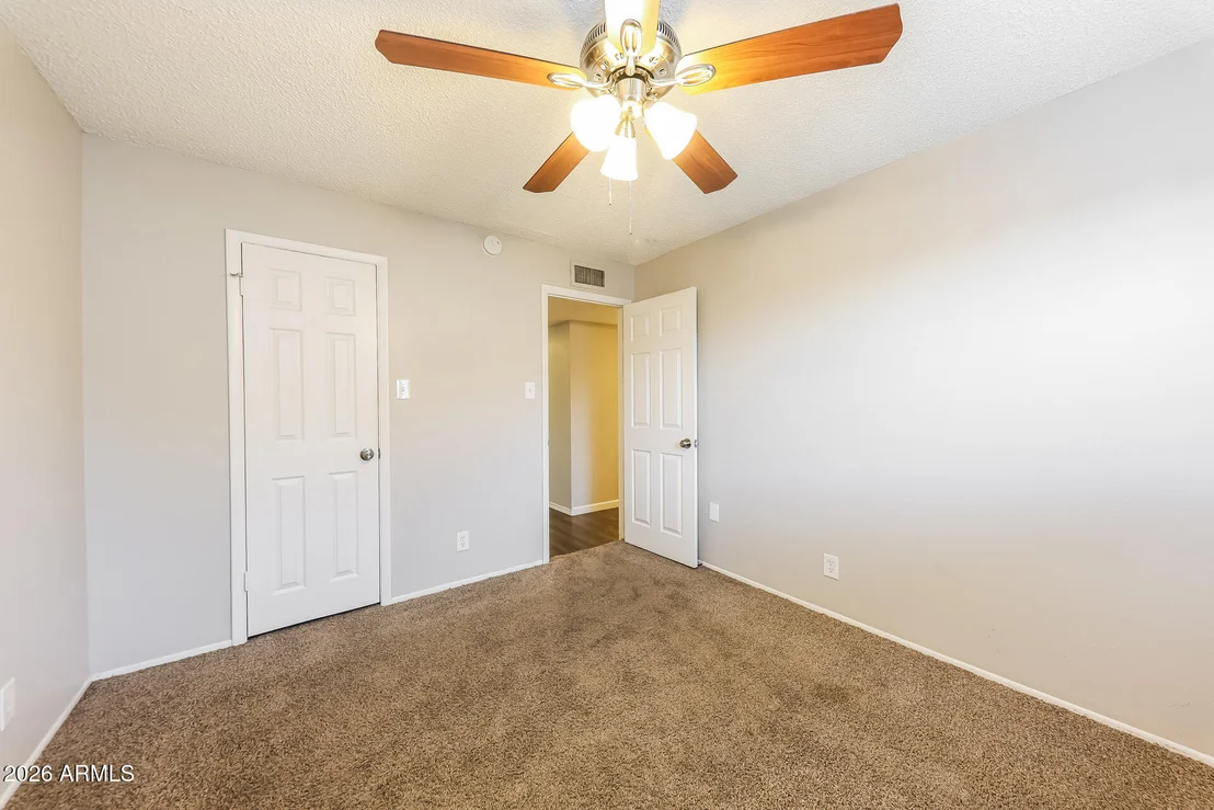 Photo of 6218 W WOLF Street