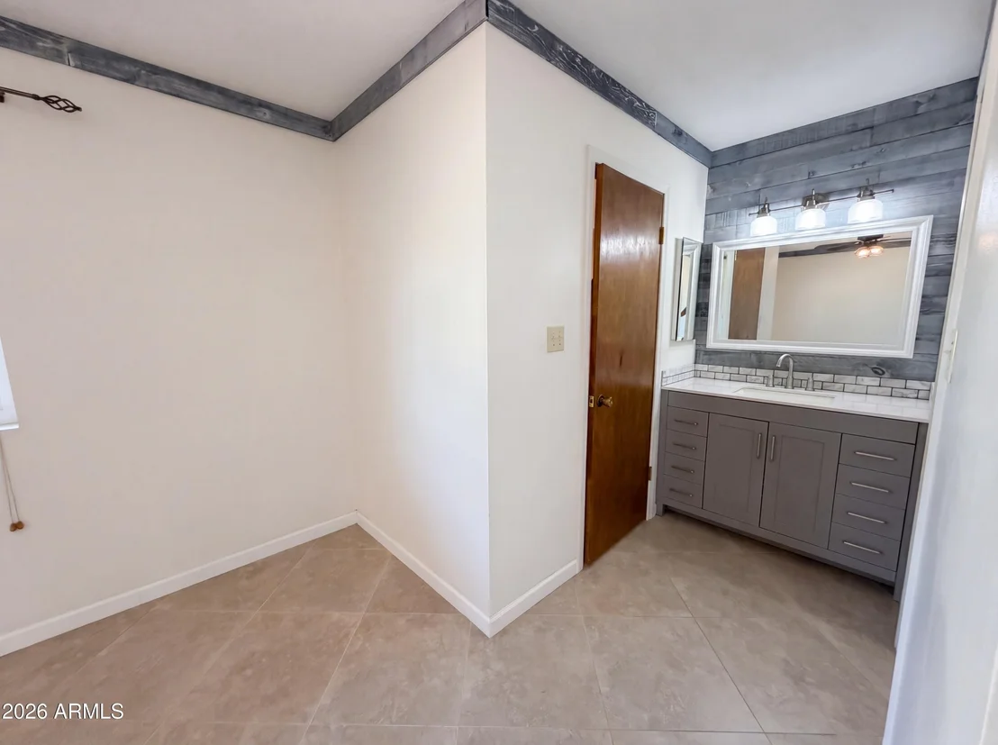 Photo of 1508 N 62ND Place