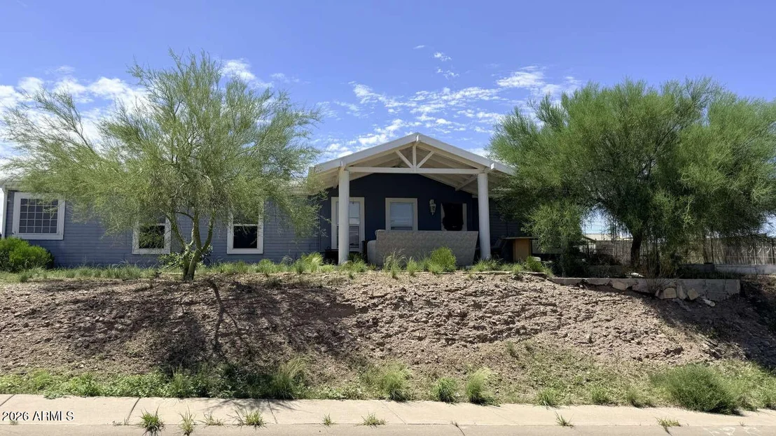 Photo of 609 W ANDREA Circle