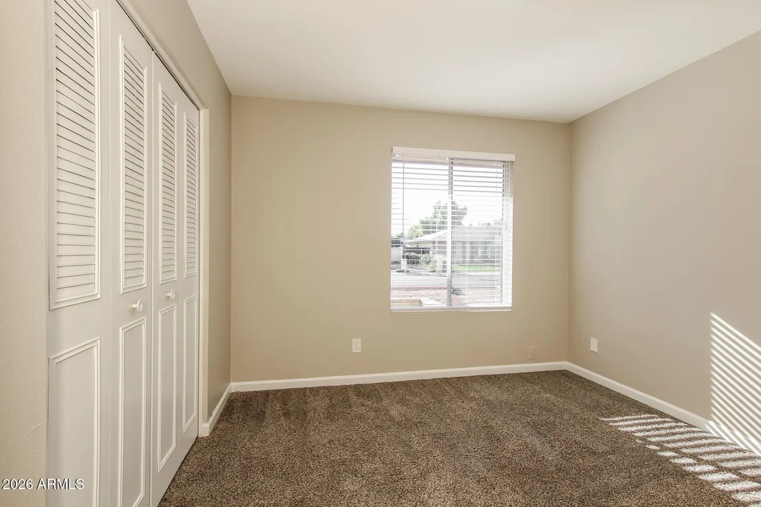 Photo of 3902 W DAVIDSON Lane