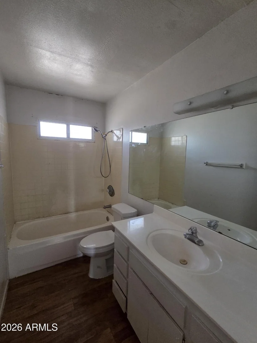 Photo of 3740 W REDFIELD Road