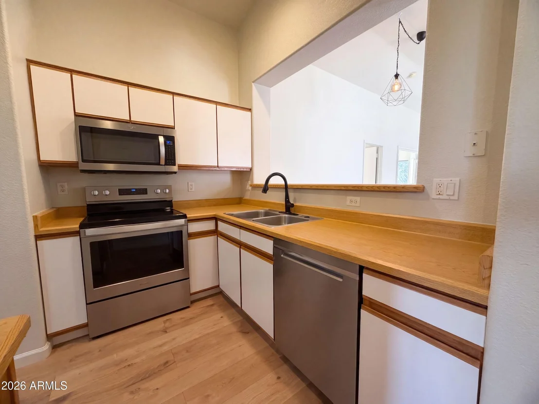 Photo of 2756 S COMPTON --