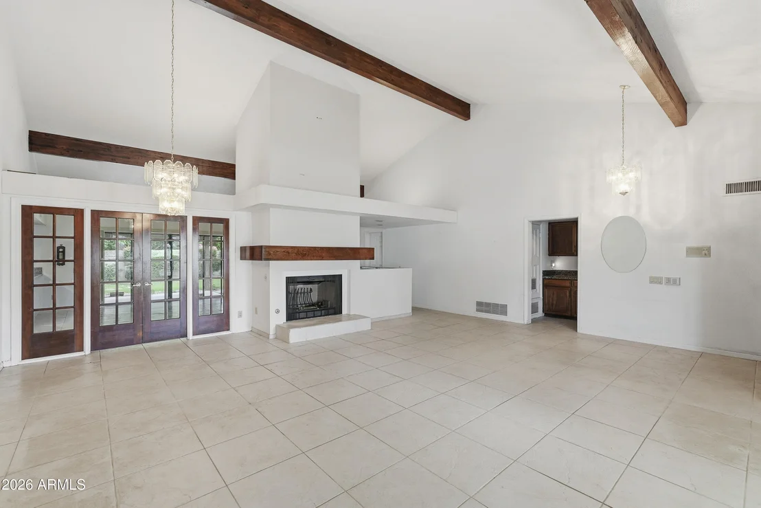 Photo of 1204 E COMMODORE Place