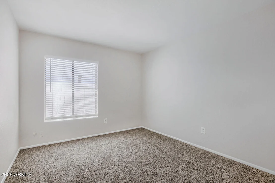 Photo of 415 W GRANDVIEW Road