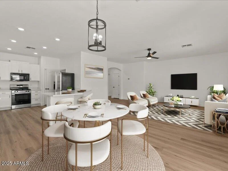 Photo of 271 W ROADRUNNER Drive