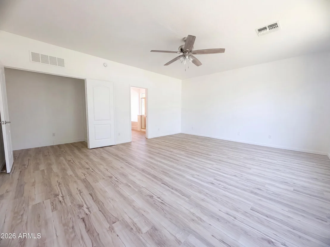Photo of 2463 S BRISTOL --
