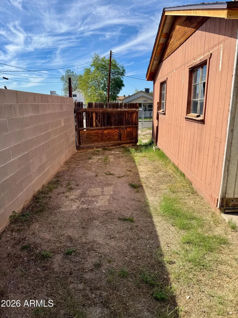 Photo of 9829 N 13TH Place