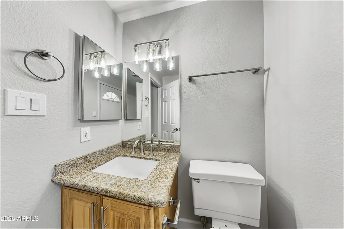 Photo of 1035 N SETON --