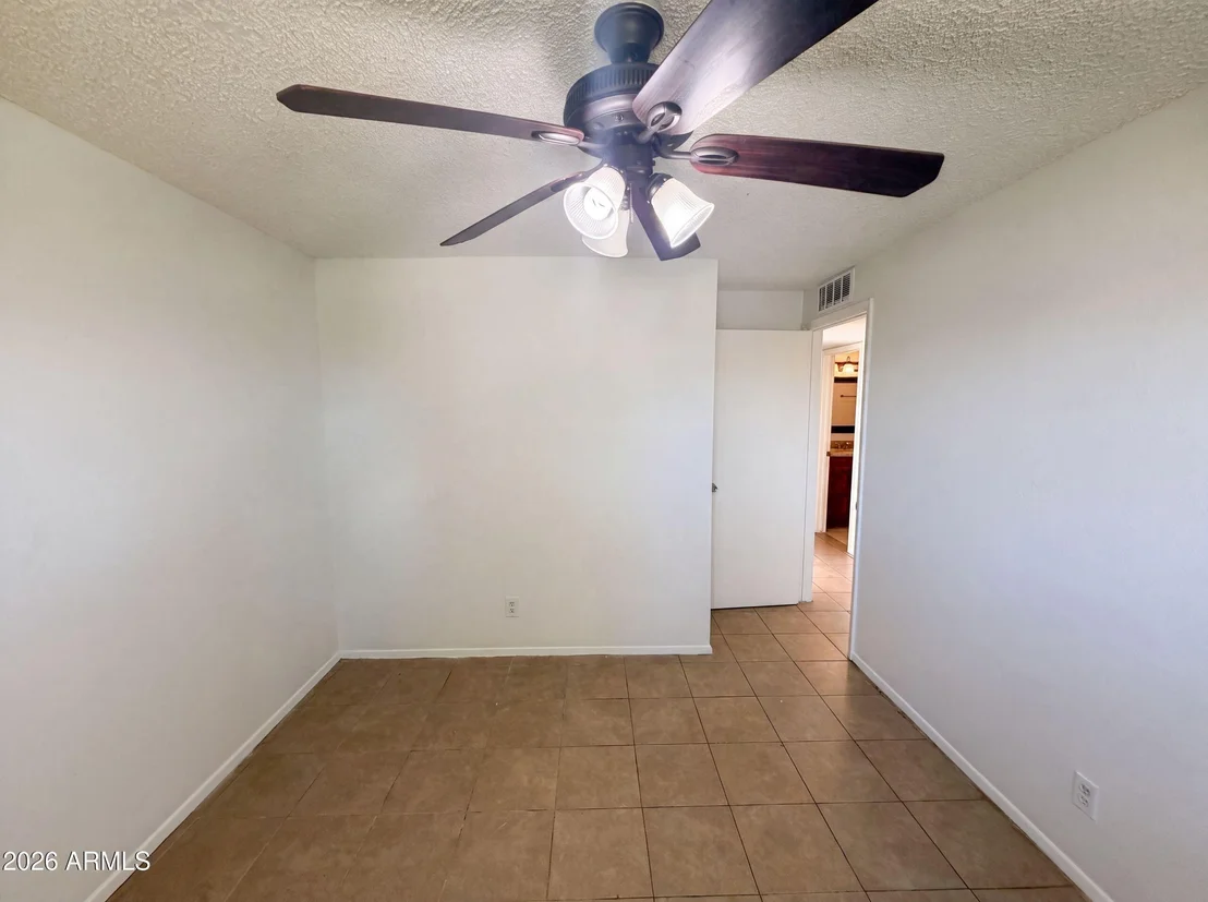 Photo of 5617 W HATCHER Road