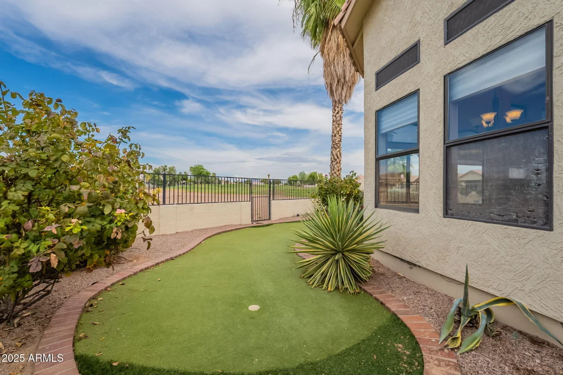 Photo of 2535 N PINNULE Circle