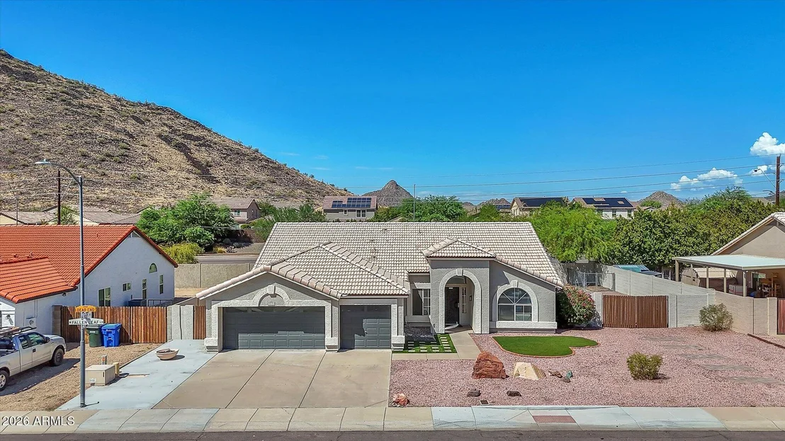 Photo of 5538 W FALLEN LEAF Lane